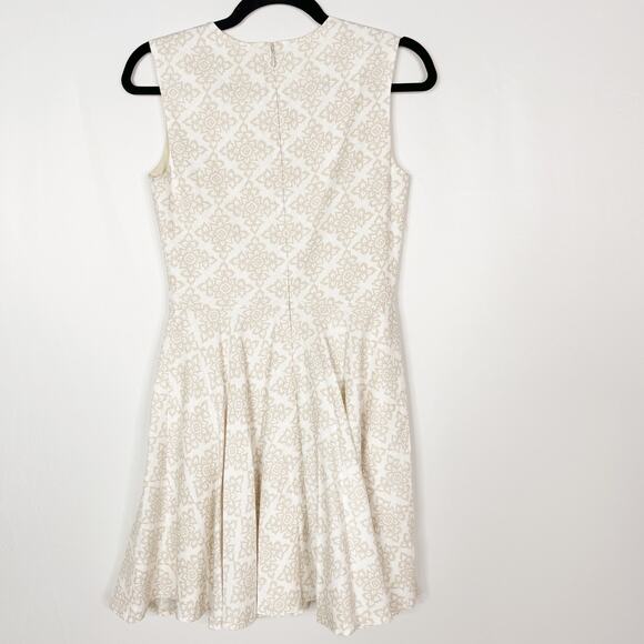 Diane Von Furstenberg 2 White Cream Jeannie Fit and Flare Dress Henna Sleeveless - Picture 2 of 10